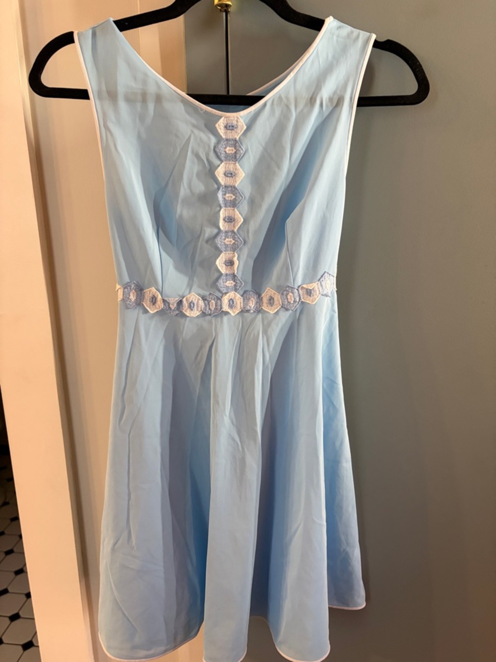 Light Blue Sleeveless Dress with Embroidered Waist